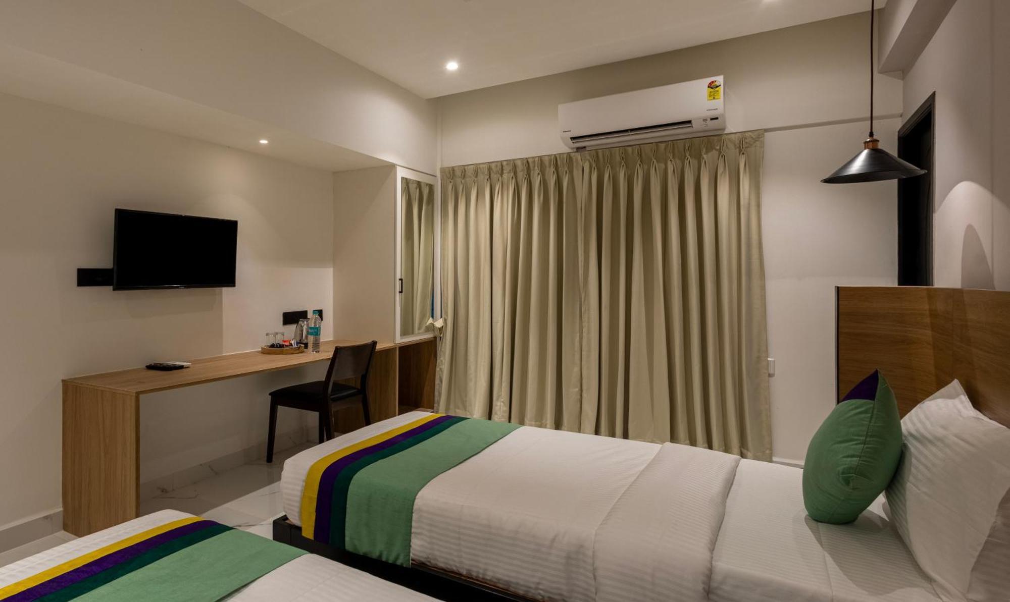 Отель Treebo Premium Vapr Ashok Nagar Ченнаи Экстерьер фото