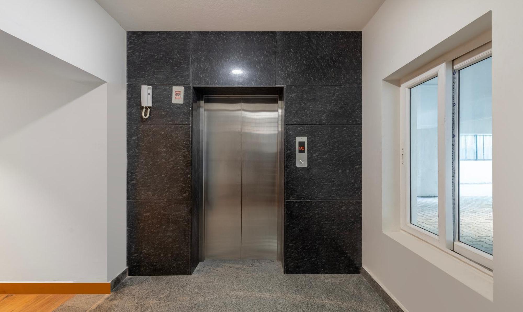 Отель Treebo Premium Vapr Ashok Nagar Ченнаи Экстерьер фото