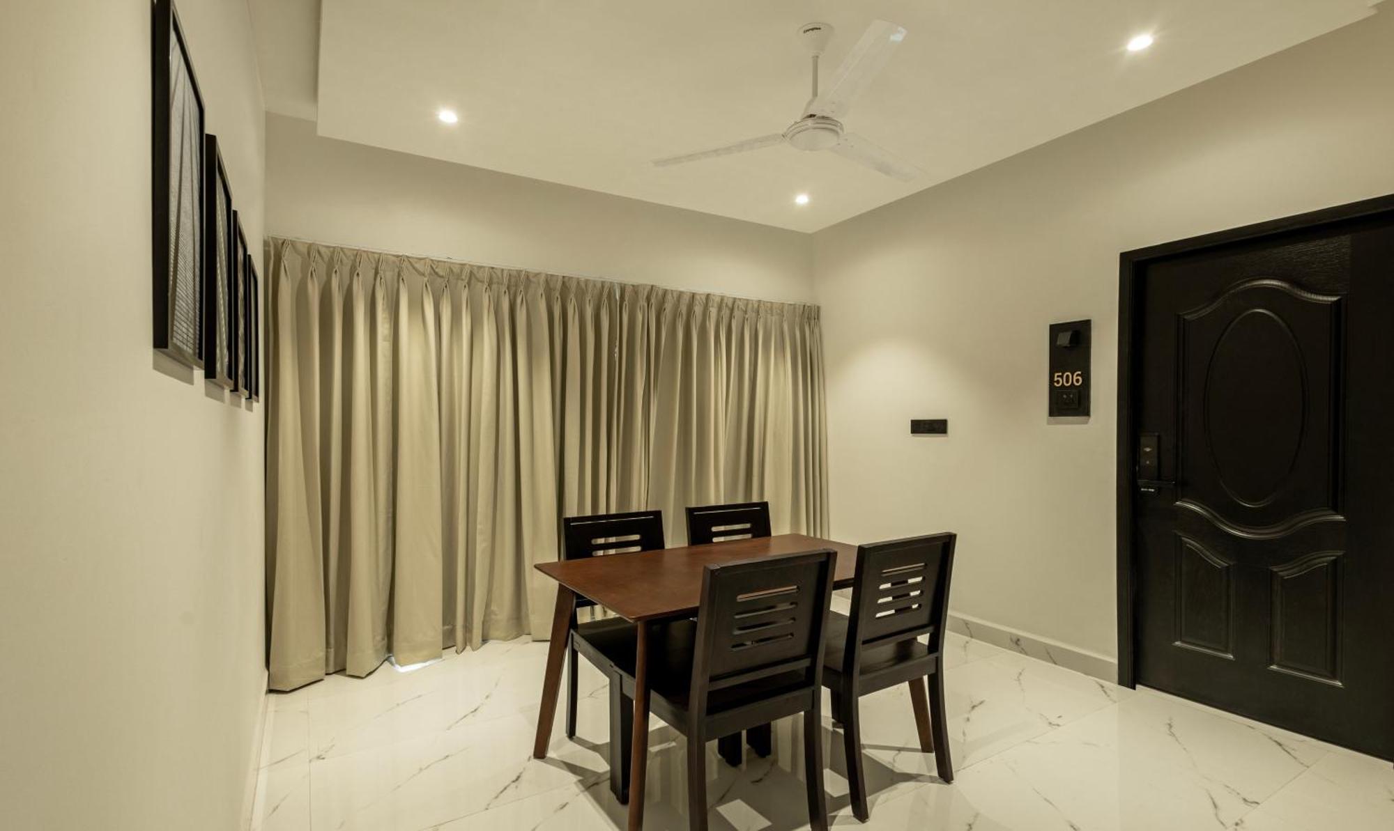 Отель Treebo Premium Vapr Ashok Nagar Ченнаи Экстерьер фото